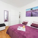 Apartment Beach Paradise Apartments *