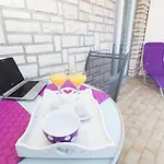Beach Paradise Apartments Apartment *