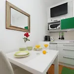 Apartment Beach Paradise Apartments