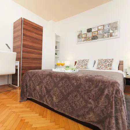 Paradise Apartman *