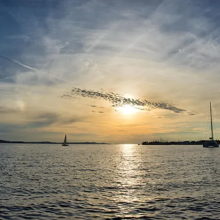 Beach Paradise Apartments * Zadar
