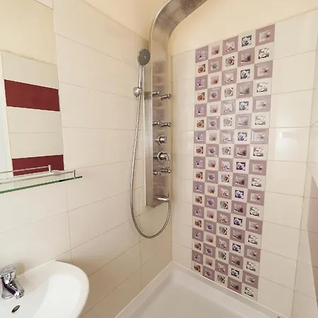 Beach Paradise Apartments