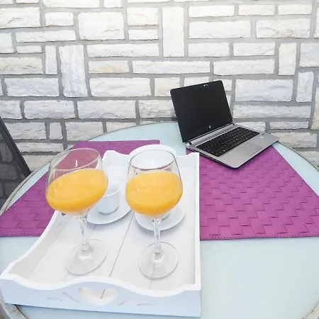 Beach Paradise Apartments * Zadar