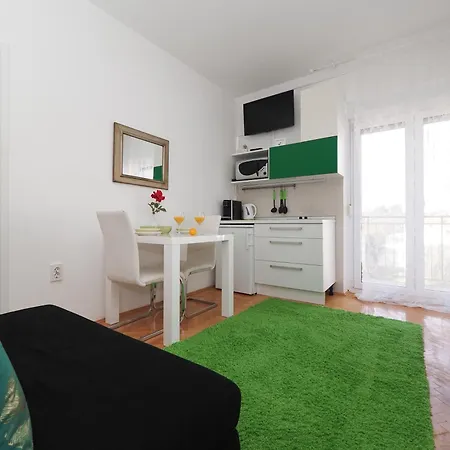 Apartment Beach Paradise Apartments *