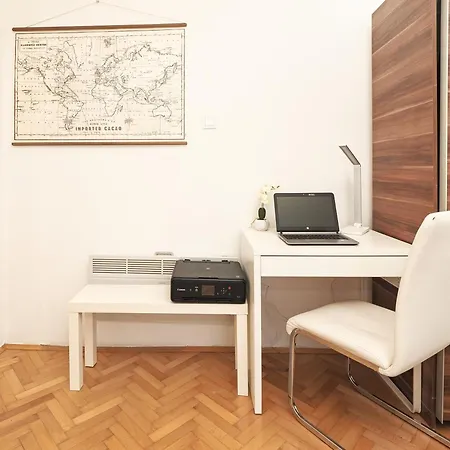 Beach Paradise Apartments Apartman