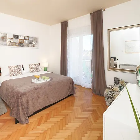 Apartment Beach Paradise Apartments Zadar